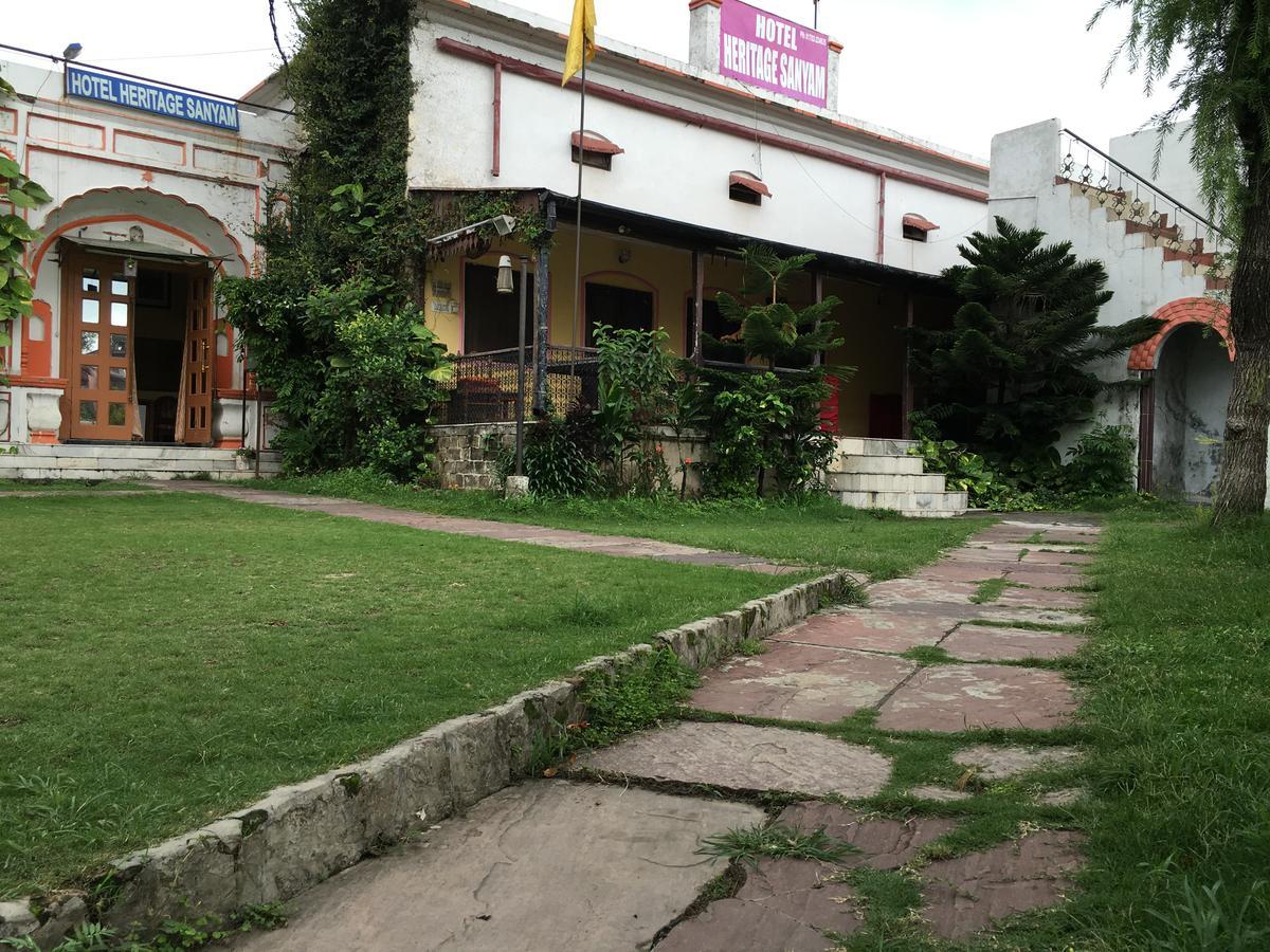 Hotel Heritage Sanyam Nāhan Zewnętrze zdjęcie