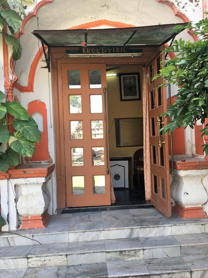 Hotel Heritage Sanyam Nāhan Zewnętrze zdjęcie