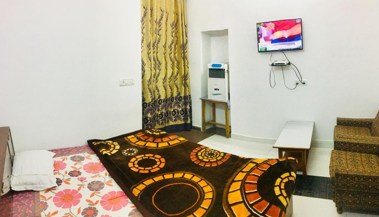 Hotel Heritage Sanyam Nāhan Zewnętrze zdjęcie